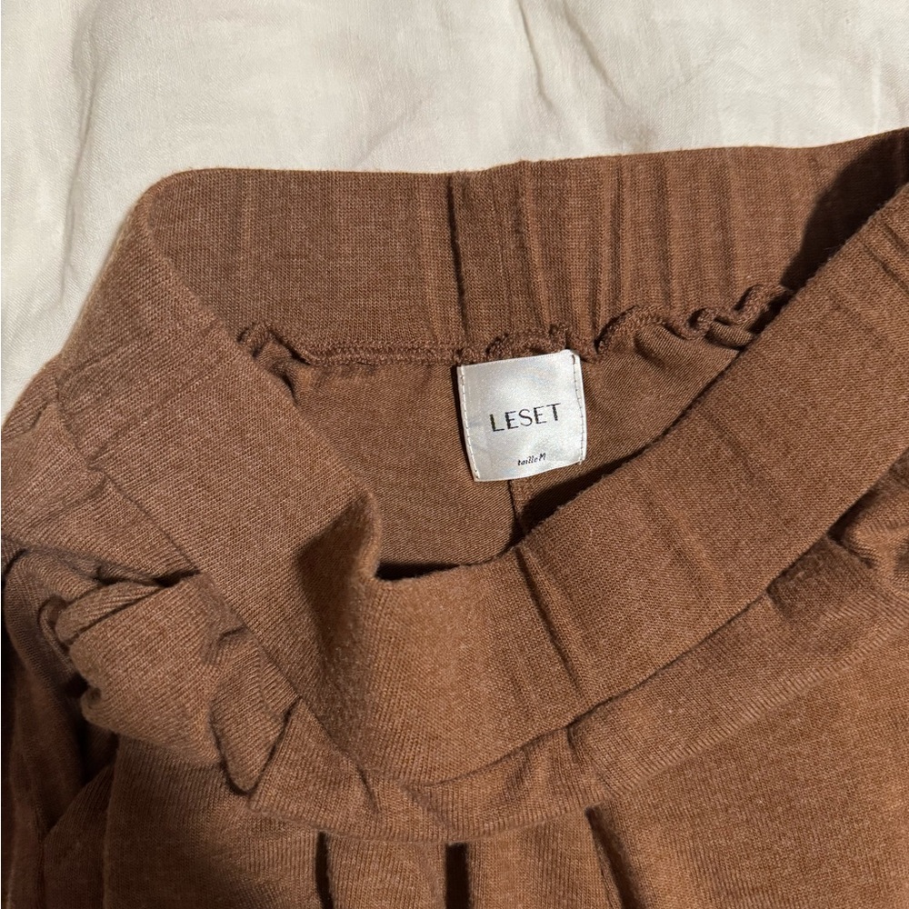 LESET Warm Tan Lauren pleated pocket pants